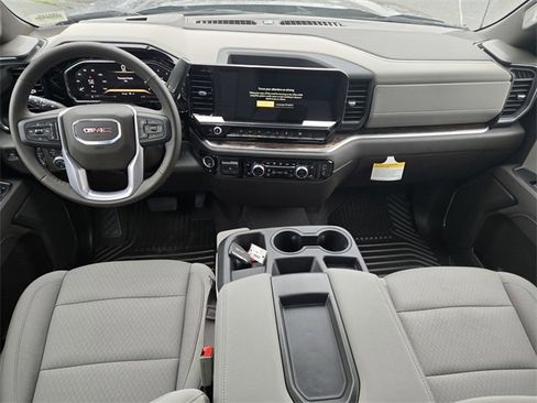 New 2026 GMC Sierra 1500 SLE w/ Preferred Package image 9