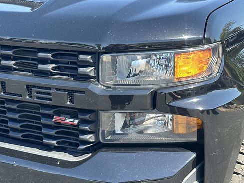 Used 2019 Chevrolet Silverado 1500 Custom Trail Boss w/ Infotainment Package AWD/4WD image 11