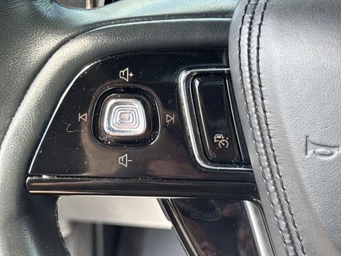 Used 2023 Lincoln Aviator Reserve w/ Equipment Group 201A image 37