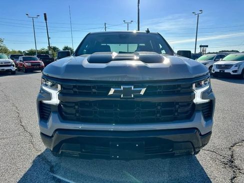 Used 2024 Chevrolet Silverado 1500 LT Trail Boss w/ Protection Package AWD/4WD image 9