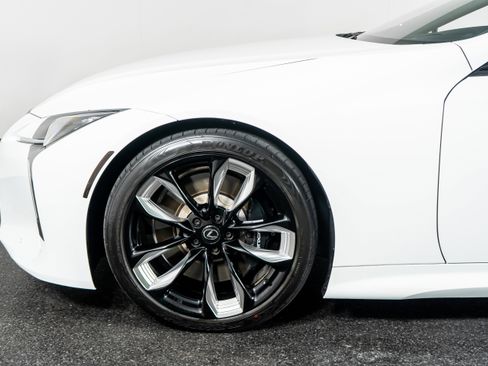 Used 2024 Lexus LC 500 Convertible image 18