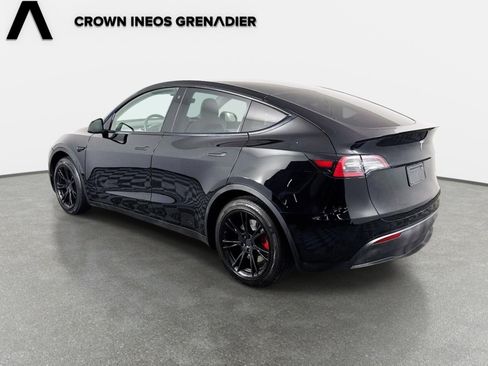 Used 2021 Tesla Model Y 2WD image 7