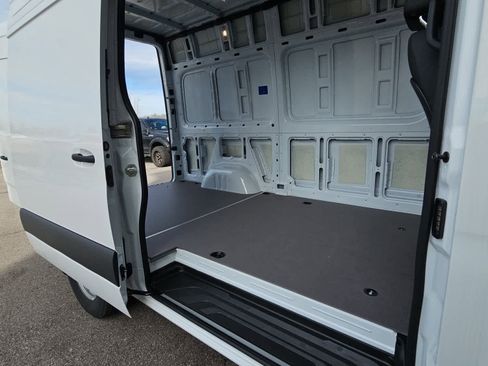 New 2025 Mercedes-Benz Sprinter 2500 image 7