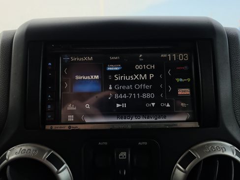 Used 2018 Jeep Wrangler Unlimited Sahara AWD/4WD image 26