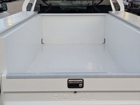 New 2026 GMC Sierra 2500 Pro w/ Convenience Package image 5