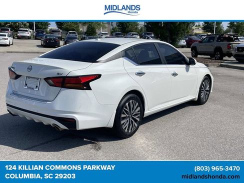 Used 2023 Nissan Altima 2.5 SV w/ SV Premium Package FWD image 6