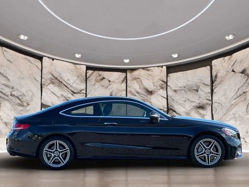 Used 2019 Mercedes-Benz C 300 4MATIC Coupe image 4