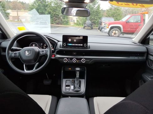 Used 2023 Honda CR-V LX image 20