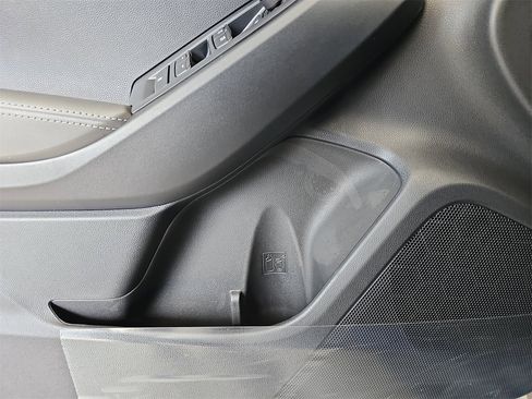 New 2025 Subaru Crosstrek 2.5i Premium image 28