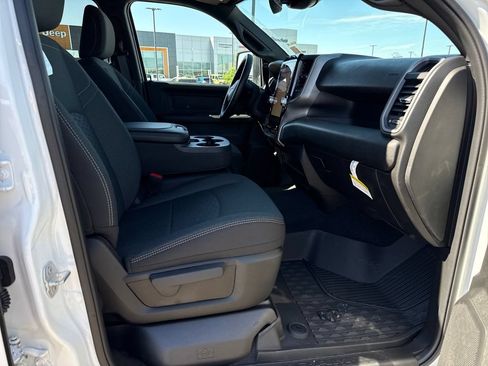 New 2026 RAM 2500 Tradesman AWD/4WD image 31