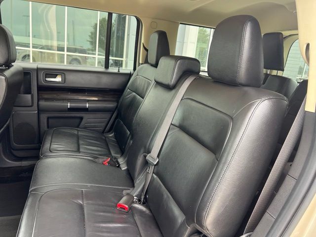 Used 2018 Ford Flex SEL w/ Equipment Group 202A AWD/4WD image 12