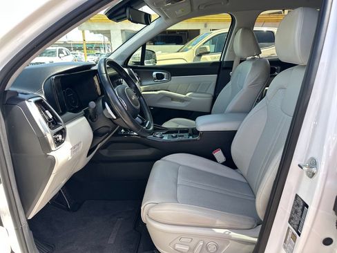 Used 2023 Kia Sorento SX Prestige AWD/4WD image 13