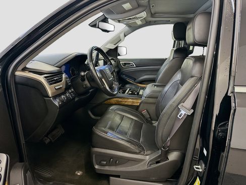 Used 2017 GMC Yukon XL Denali w/ Open Road Package AWD/4WD image 13