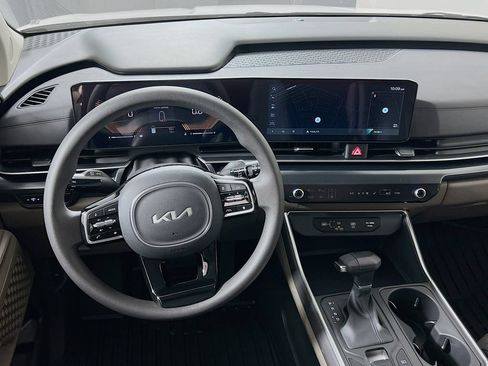New 2026 Kia Carnival LX FWD image 22