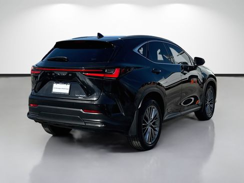 Used 2023 Lexus NX 350h AWD image 3