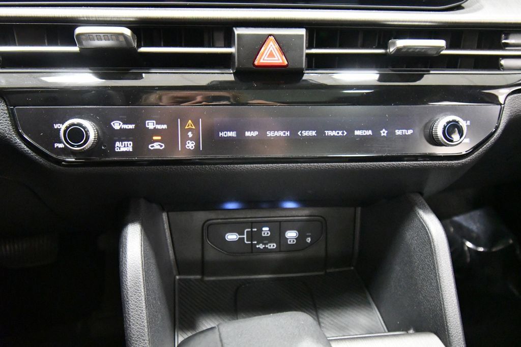 Certified 2026 Kia Sportage X-Line w/ X-Line Technology Package AWD/4WD image 26