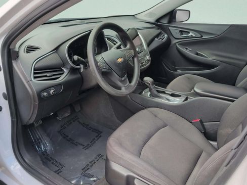 Used 2021 Chevrolet Malibu LS FWD image 14