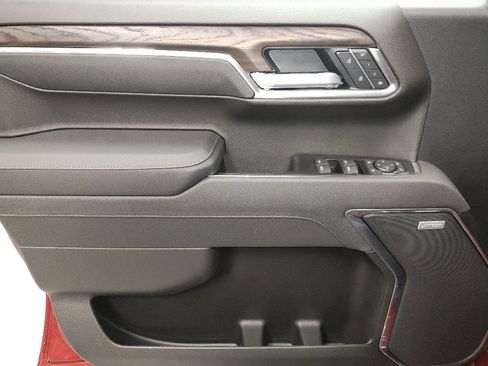 New 2026 GMC Sierra 1500 SLT AWD/4WD image 26