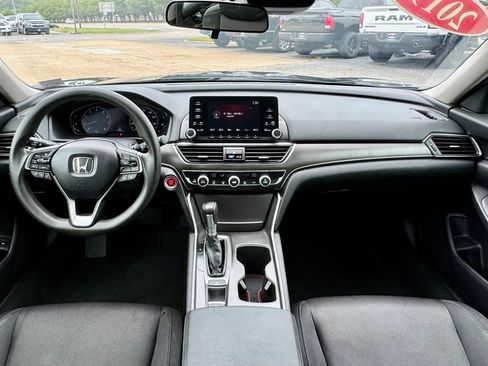 Used 2019 Honda Accord LX image 13