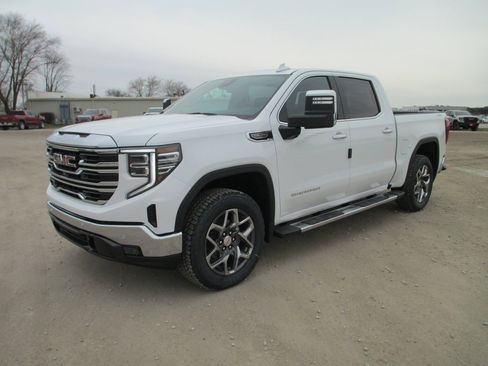 New 2026 GMC Sierra 1500 SLT w/ SLT Premium Plus Package image 10