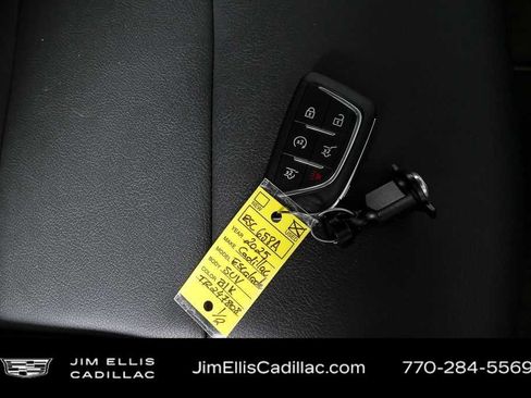 Used 2025 Cadillac Escalade Luxury image 27