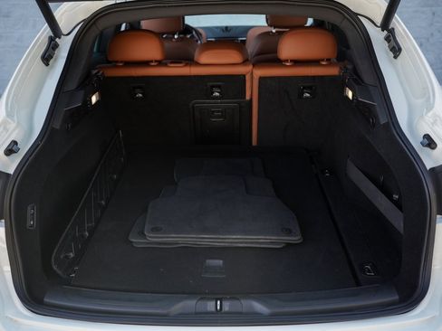 Used 2022 Maserati Levante GT image 36