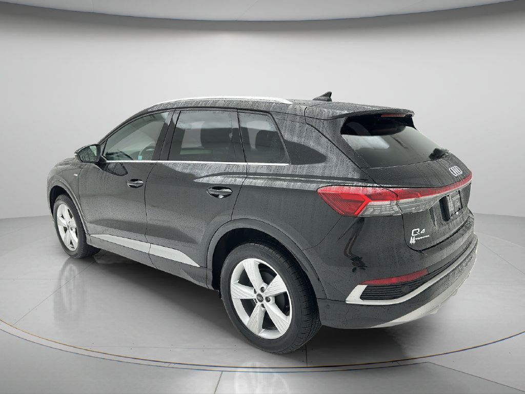 Used 2023 Audi Q4 e-tron Premium Plus w/ Premium Plus AWD/4WD image 4