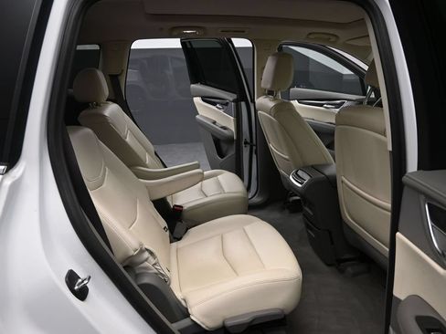 Certified 2023 Cadillac XT6 Premium Luxury AWD/4WD image 22