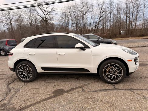 Used 2016 Porsche Macan S w/ Premium Package Plus image 9