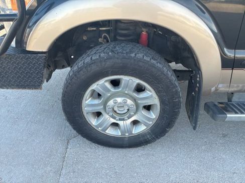 Used 2014 Ford F350 King Ranch w/ King Ranch w/Chrome Package image 10