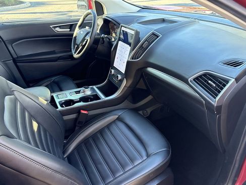 Used 2022 Ford Edge SEL w/ Convenience Package image 19