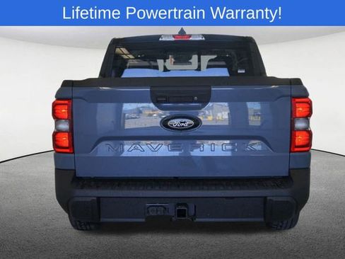 New 2025 Ford Maverick Lariat w/ Black Appearance Package image 11