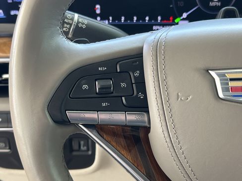 Used 2022 Cadillac Escalade ESV Premium Luxury Platinum w/ LPO, Floor Liner Package AWD/4WD image 19