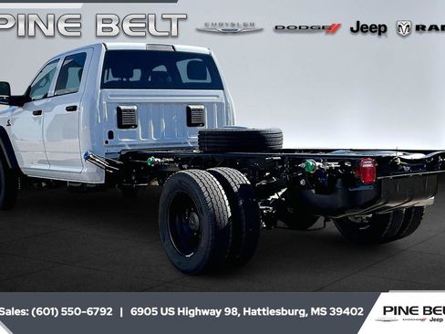 New 2026 RAM 5500 Tradesman AWD/4WD image 3
