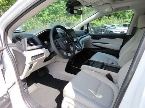 New 2026 Honda Odyssey EX-L image 2