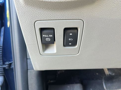 Used 2020 Ford F150 XLT w/ Equipment Group 302A Luxury AWD/4WD image 12
