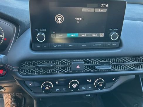 Used 2023 Honda HR-V Sport image 29