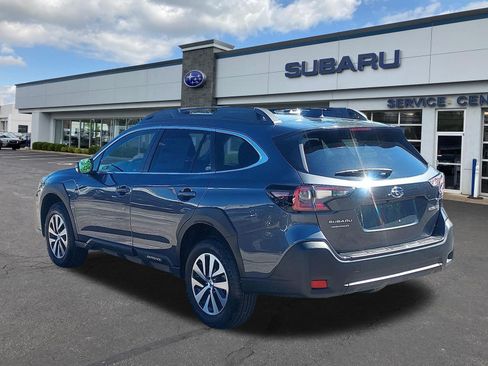 Certified 2025 Subaru Outback Premium AWD/4WD image 5