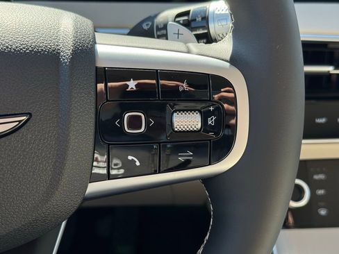 New 2026 Genesis GV70 2.5T Select AWD/4WD image 30