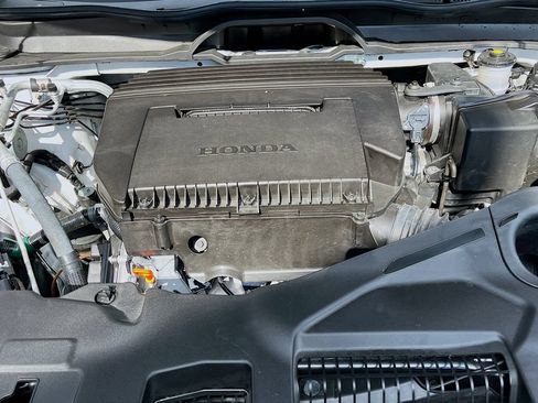 Used 2025 Honda Pilot Elite image 32