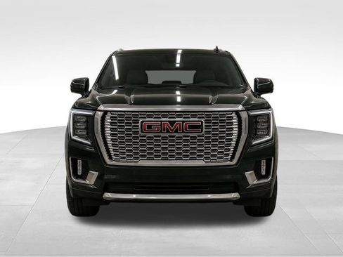 Used 2022 GMC Yukon Denali AWD/4WD image 3