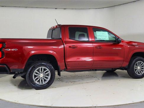 Used 2026 Chevrolet Colorado LT w/ LT Convenience Package image 7