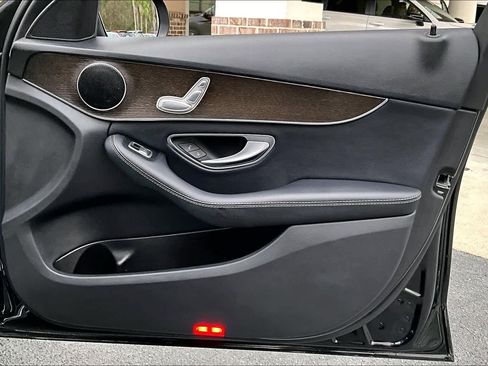 Used 2019 Mercedes-Benz C 300 Sedan image 22