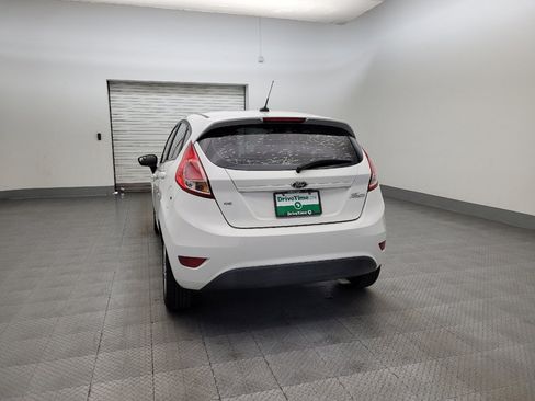 Used 2018 Ford Fiesta SE image 6