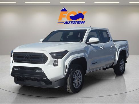 New 2026 Toyota Tacoma SR5 image 1