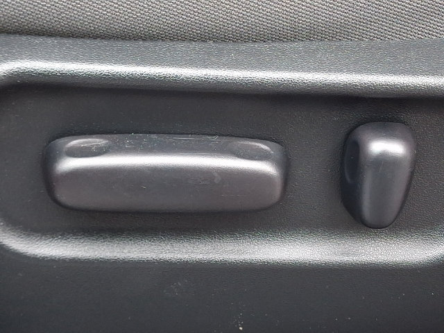 Used 2023 Toyota Tacoma SR5 AWD/4WD image 25