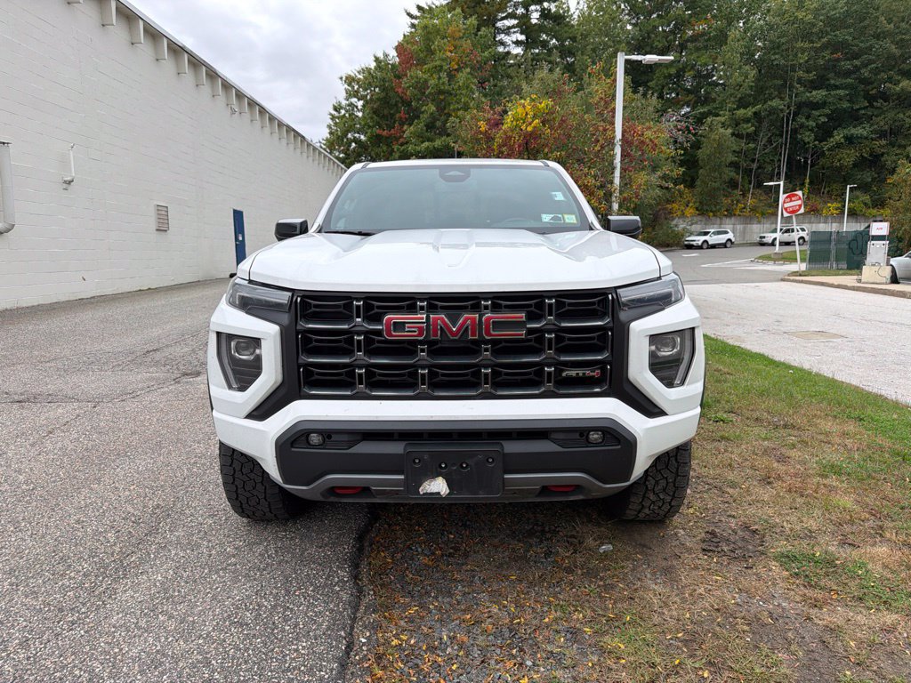 Used 2024 GMC Canyon AT4 w/ Canyon Safety Plus Package AWD/4WD image 7