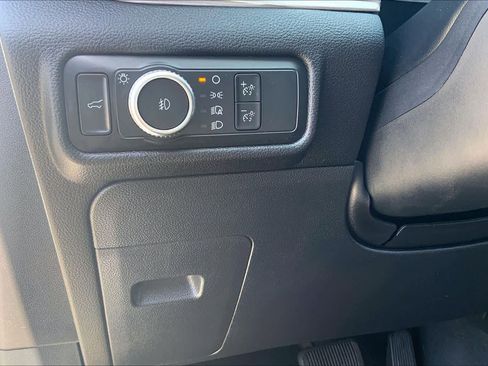 Used 2022 Ford Explorer Limited w/ Equipment Group 301A RWD image 35