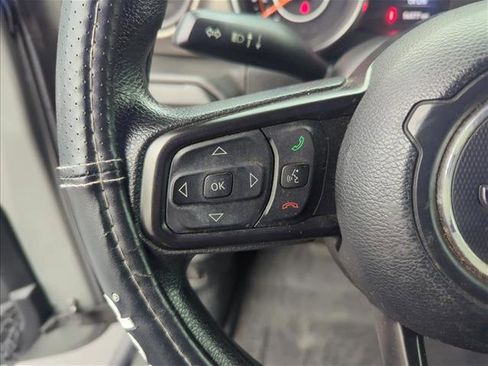 Used 2018 Jeep Wrangler Unlimited Sport image 13