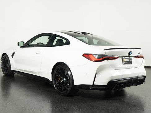 Used 2024 BMW M4 Competition image 15
